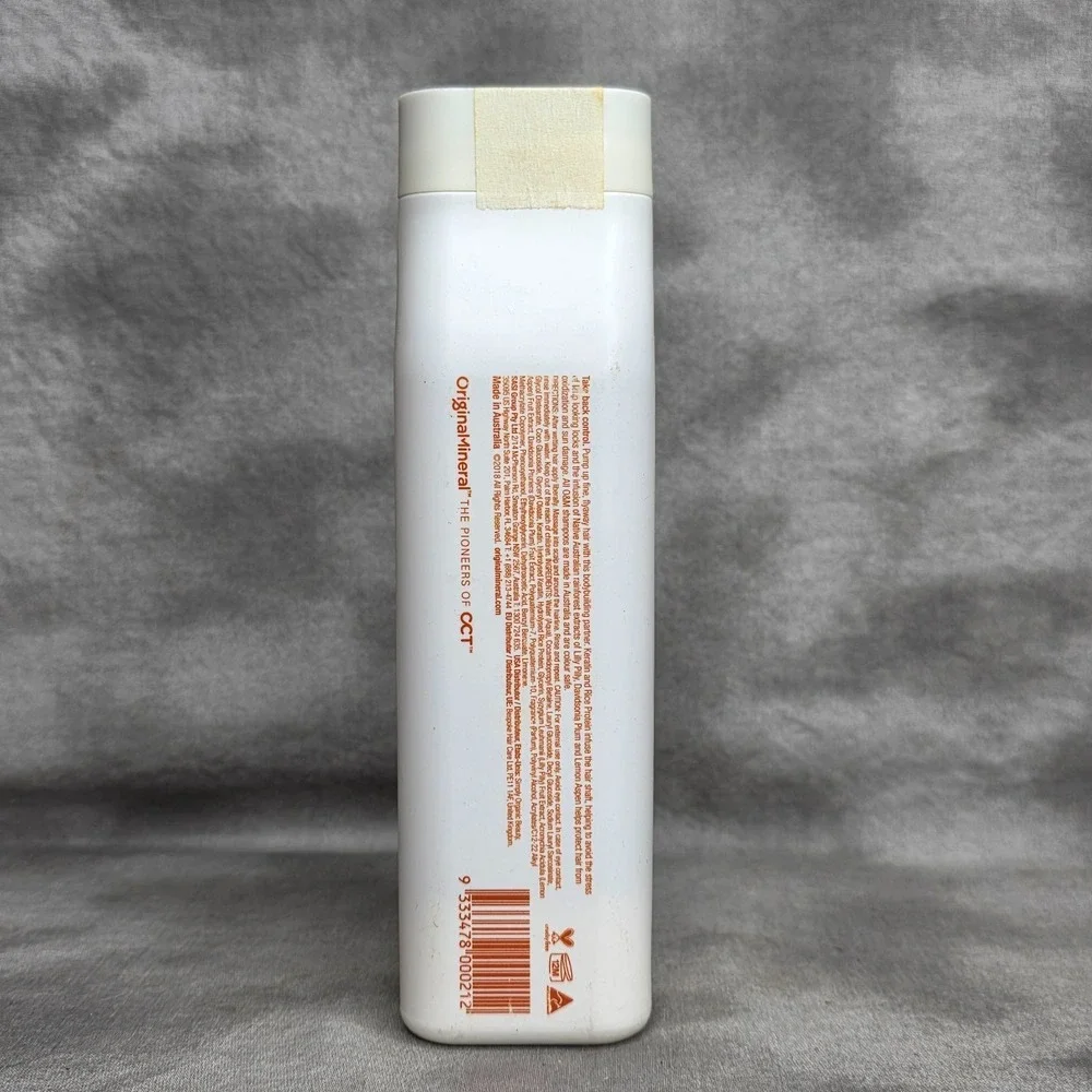 O&M Original Mineral Fine Intellect Volume Shampoo 11.8 fl oz‎